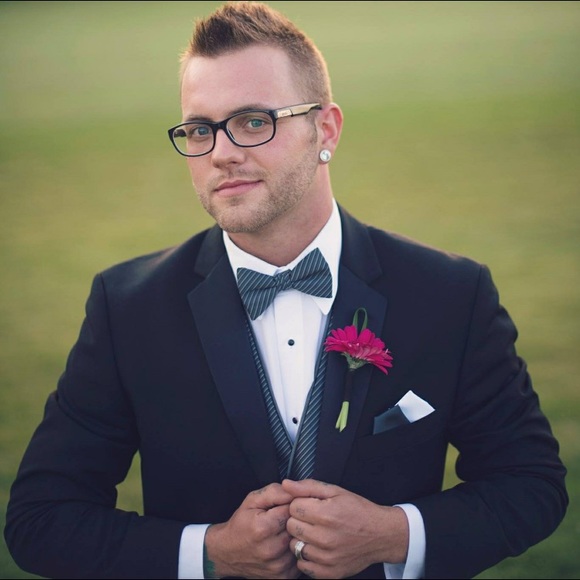 Meet your Posher, Eric - Picture 1 of 1